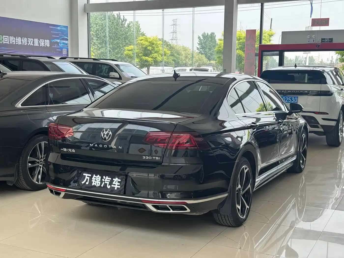 Volkswagen Magotan 2023 Model 2 Million Commemorative Edition 330TSI DSG Luxury фото 5