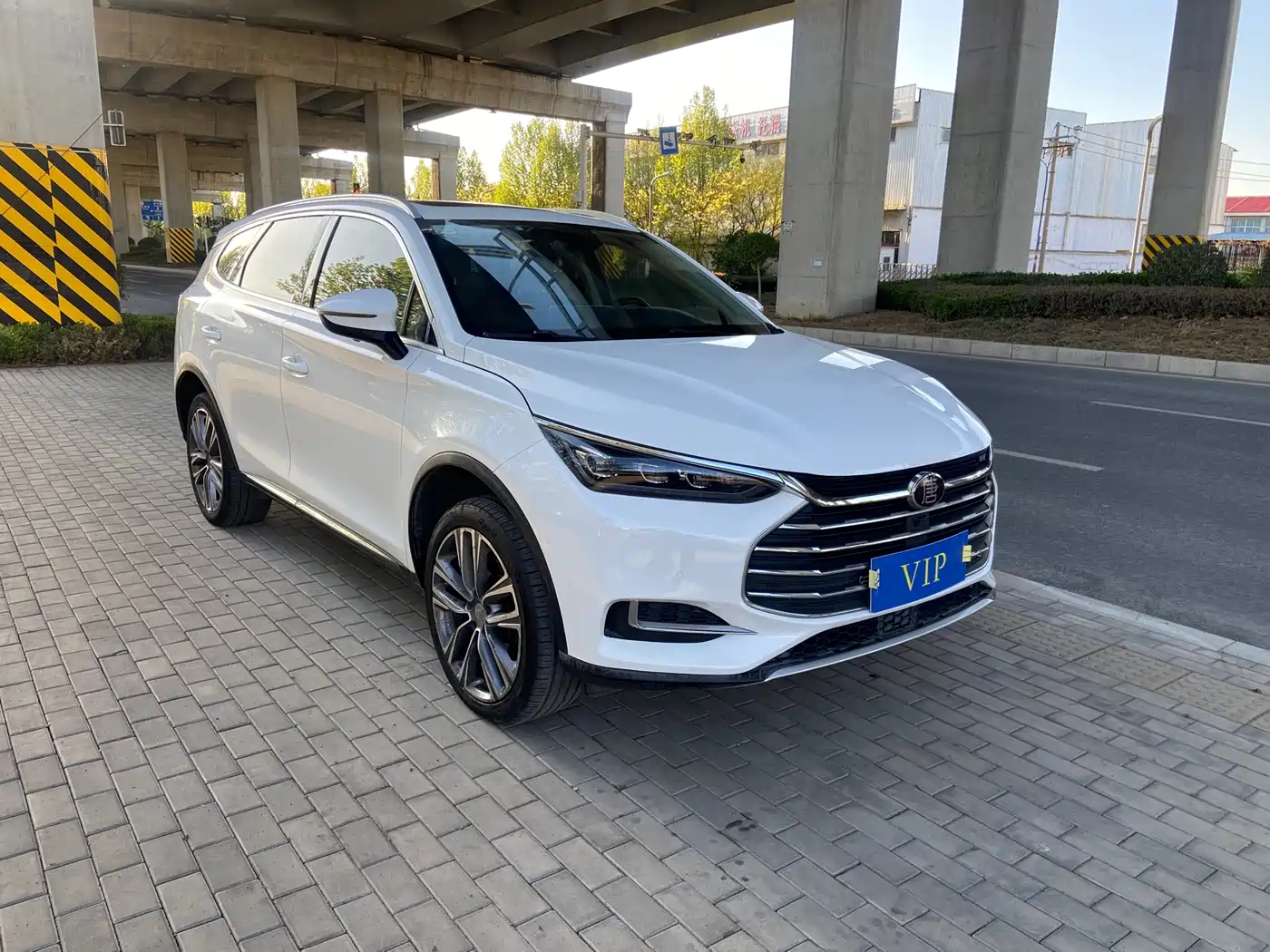 BYD Tang 2018 2.0T Automatic Smart Connection Noble Edition 7-Seater China V фото 4