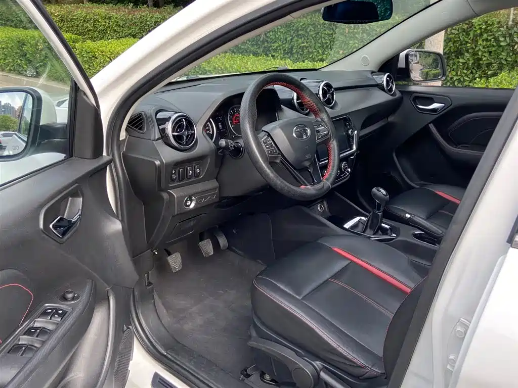 Soueast DX3 2017 2016 1.5L Manual Premium