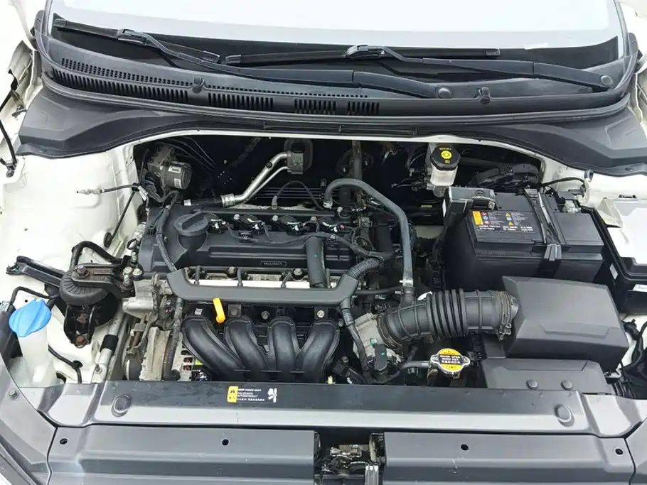 Photo 10 - Hyundai Verna