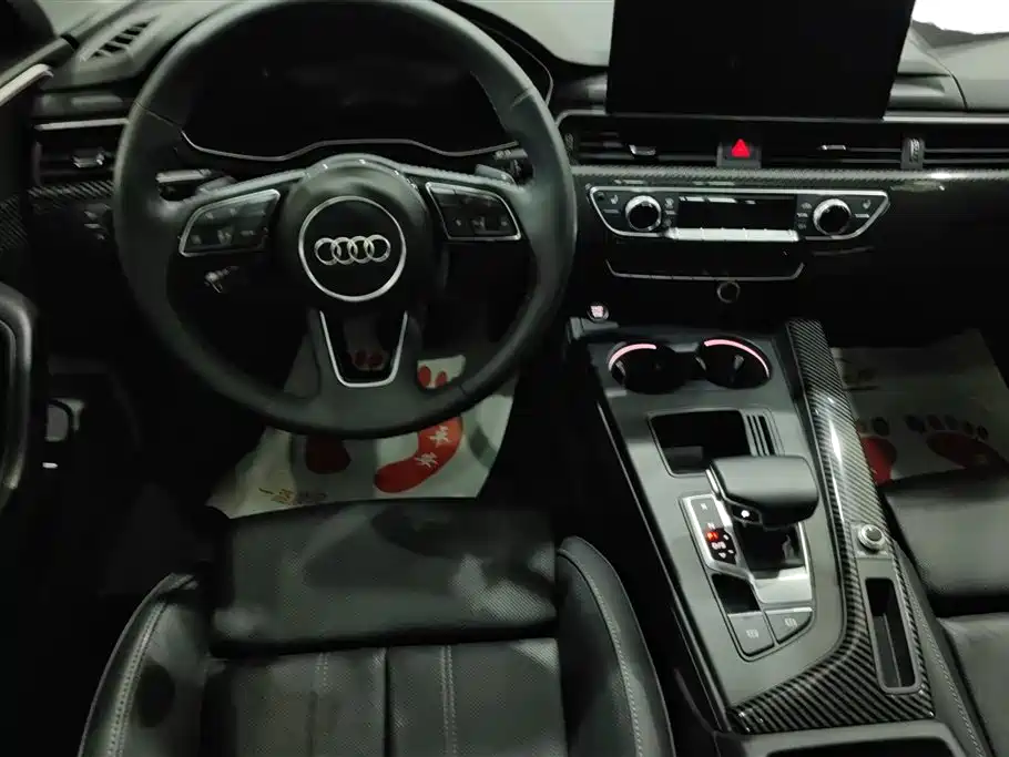 Audi A4L 2020 40 TFSI Luxury Dynamic фото 13