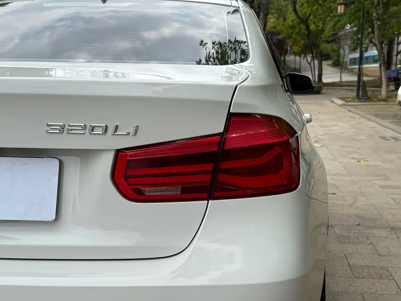 BMW 3 Series 2017 320Li M Sport фото 19
