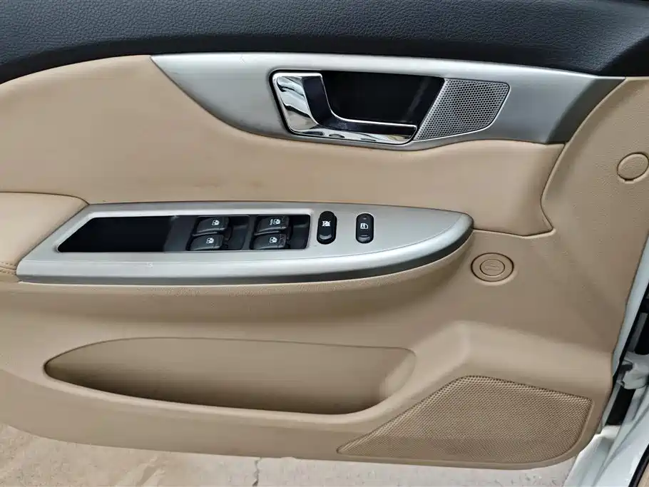 Buick Excelle 2013 1.5L Automatic Classic фото 7
