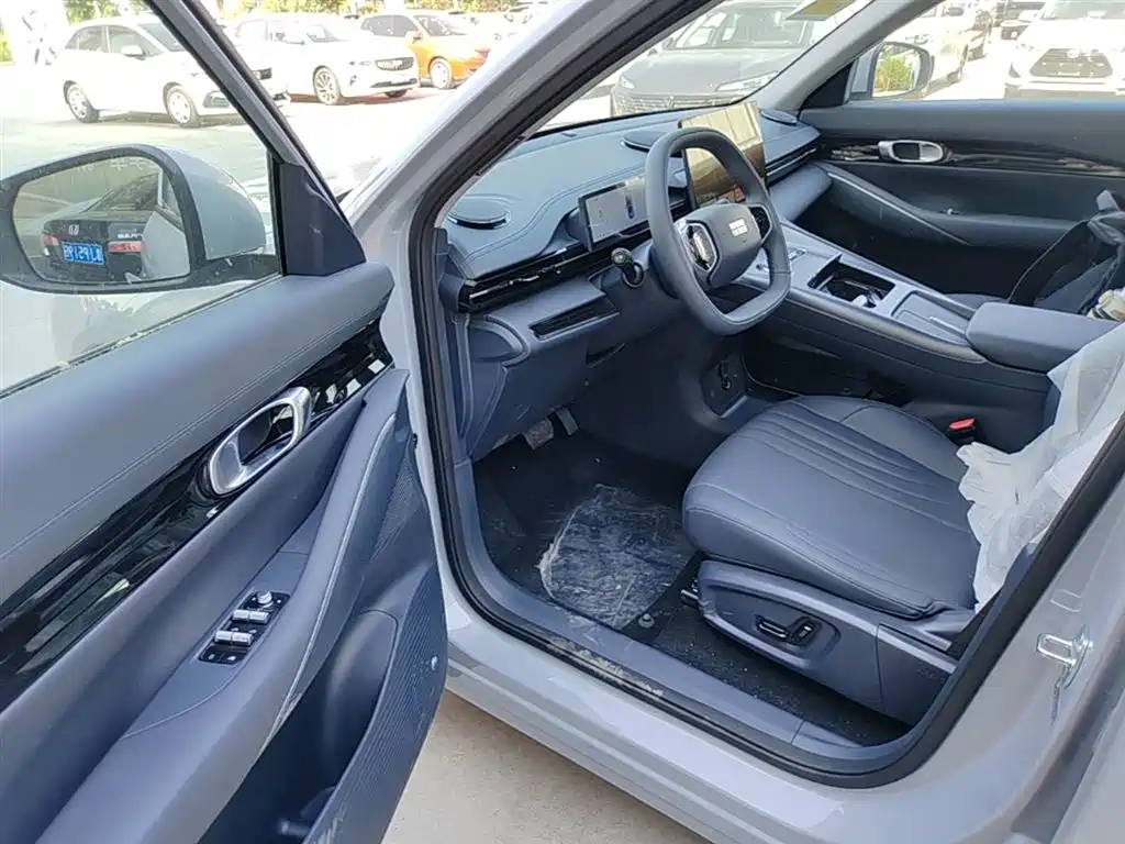 Geely Galaxy Galaxy E5 2026 530km Voyager Edition фото 16