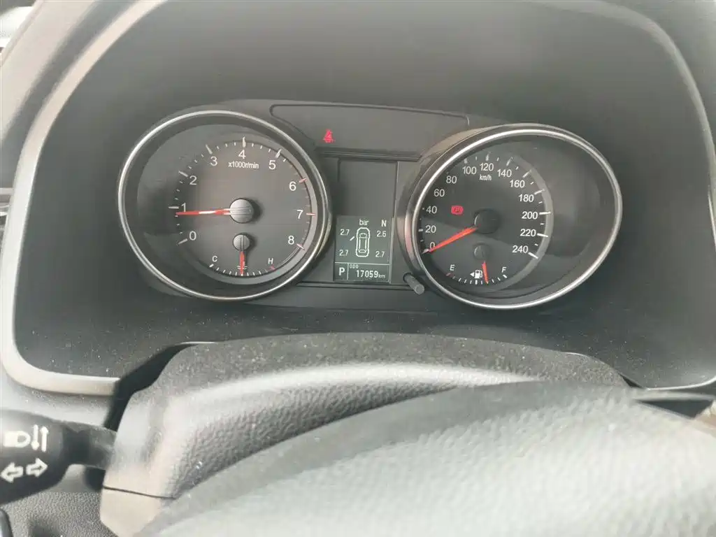 Haval M6 2021 PLUS 1.5T DCT Luxury Smart Connect фото 8