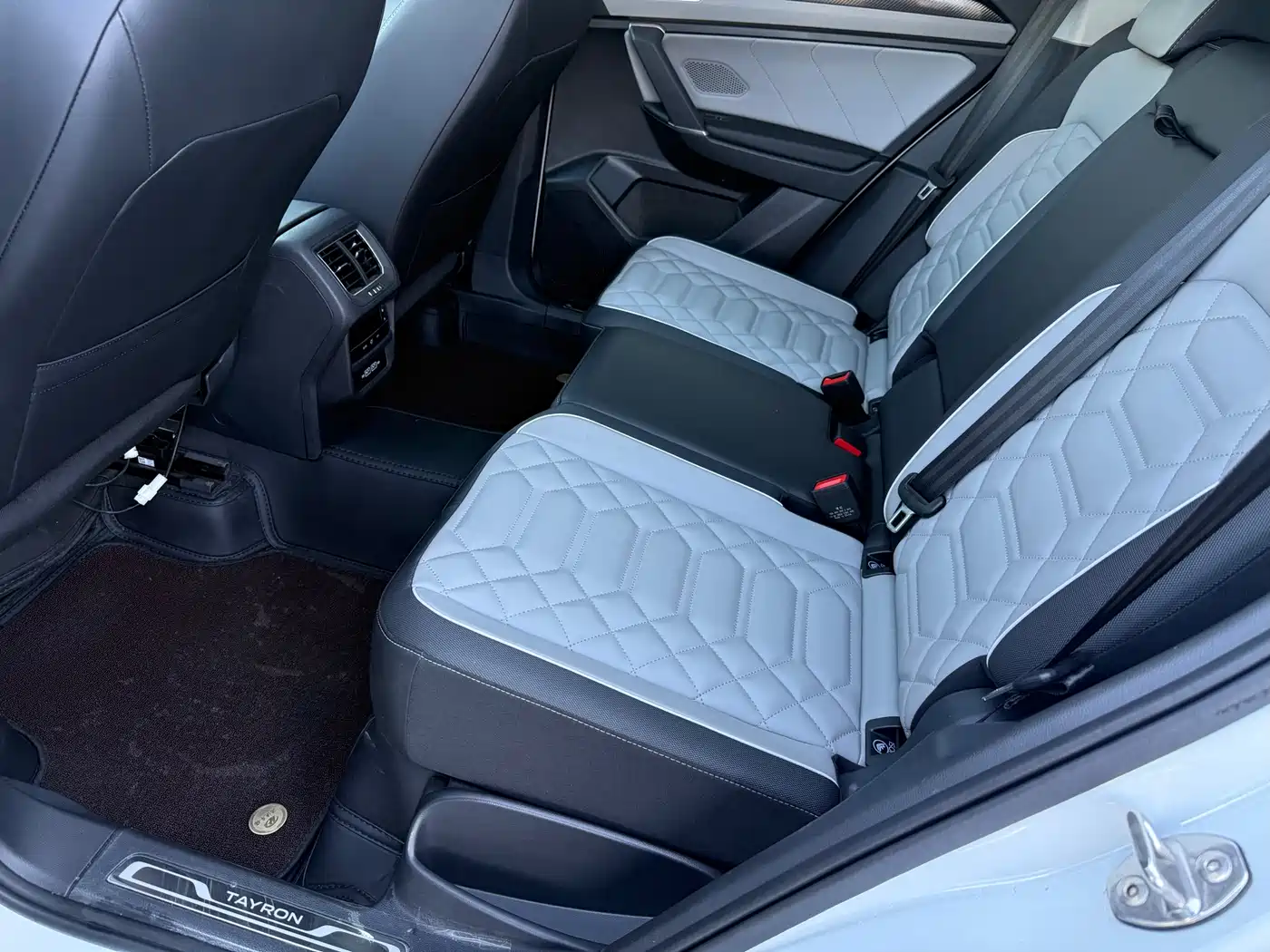 Volkswagen Tayron 2024 300TSI 2WD Luxury Plus Advanced фото 8