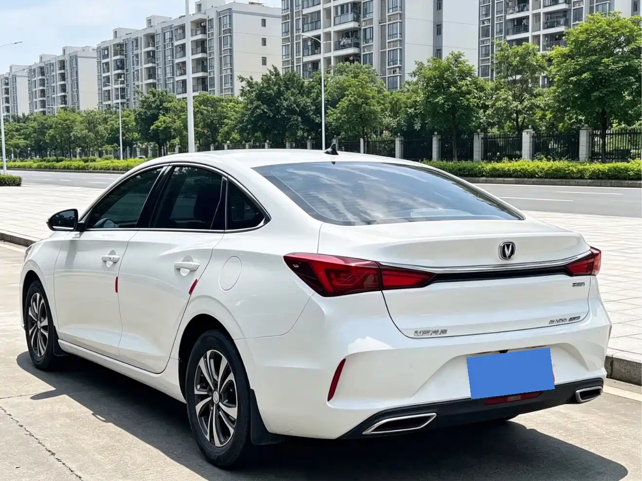 Photo 4 - Changan Eado