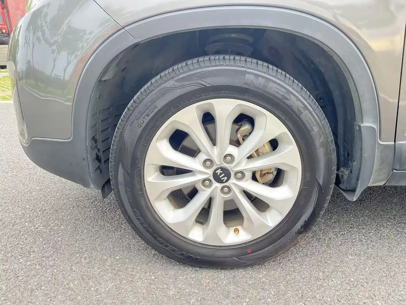 Kia Sorento 2012 2.4L Gasoline Luxury Edition фото 6