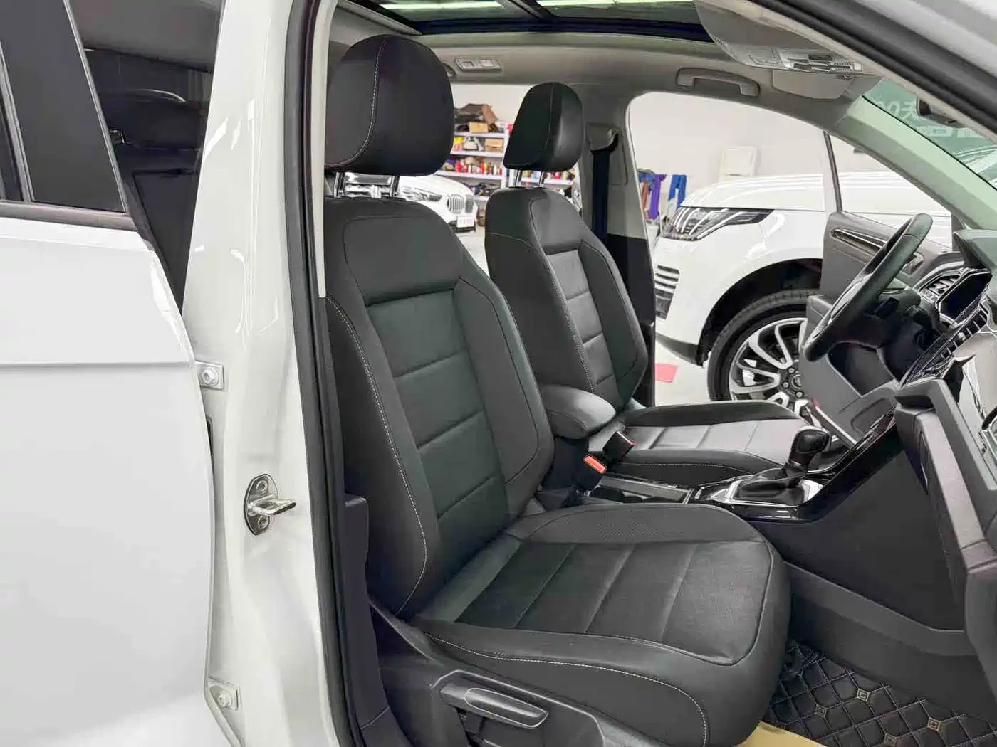 Volkswagen T-ROC 2021 280TSI DSG 2WD Comfort Smart Connect Edition фото 15