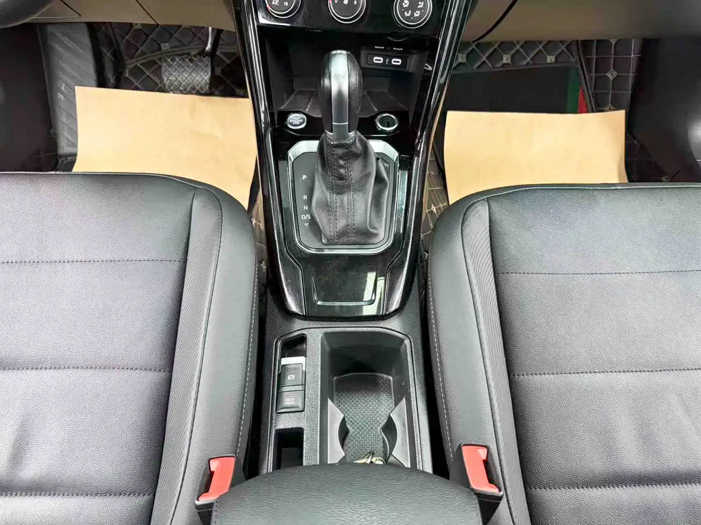 Volkswagen T-ROC 2021 280TSI DSG 2WD Comfort Smart Connect Edition фото 18