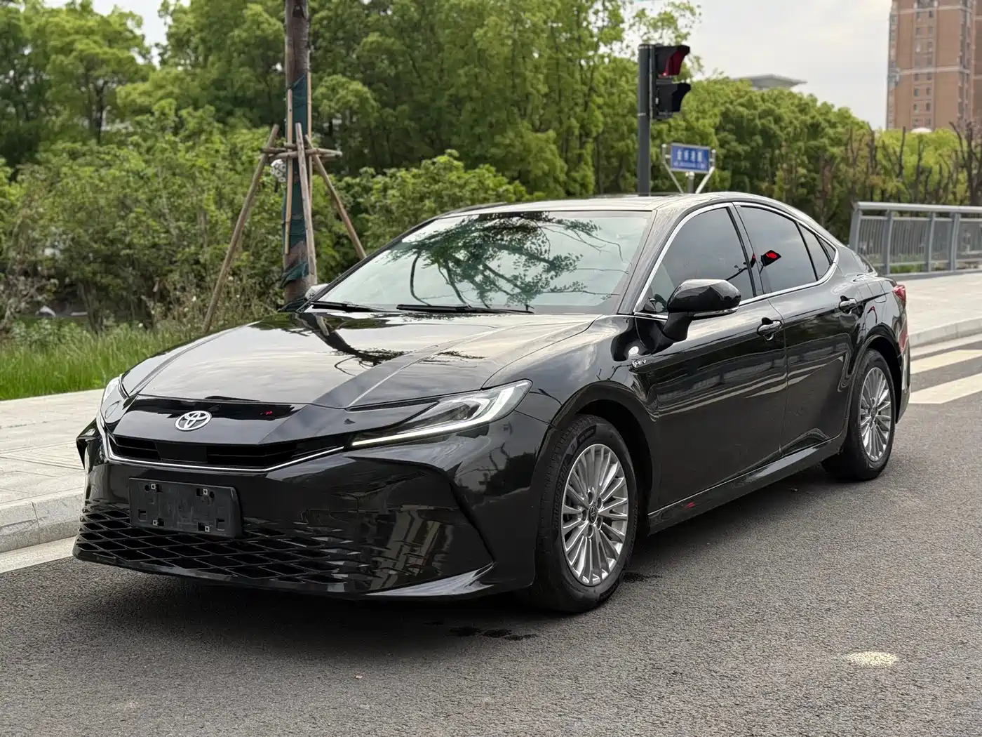 Toyota Camry 2024 Hybrid 2.0HGVP Luxury Edition