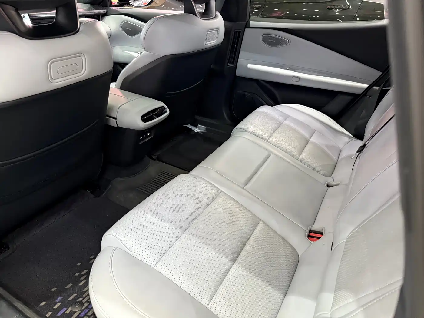 Lynk & Co Z10 2025 95kWh 702km AWD Smart Drive Ultra фото 20