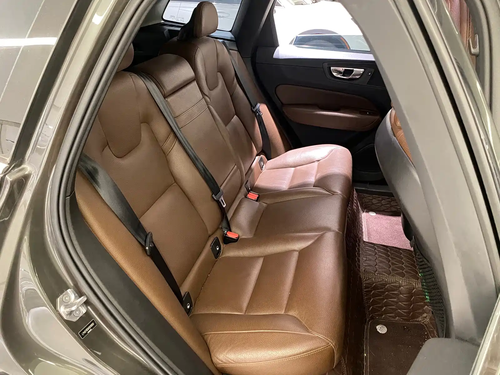 Photo 13 - Volvo XC60