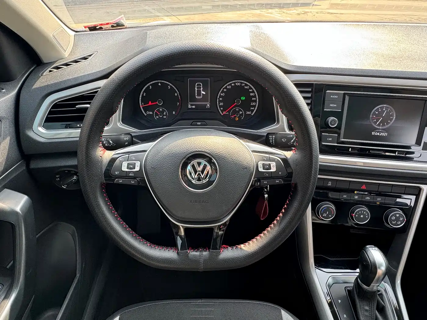 Volkswagen T-ROC 2019 230TSI DSG 2WD Progressive Type China V фото 13