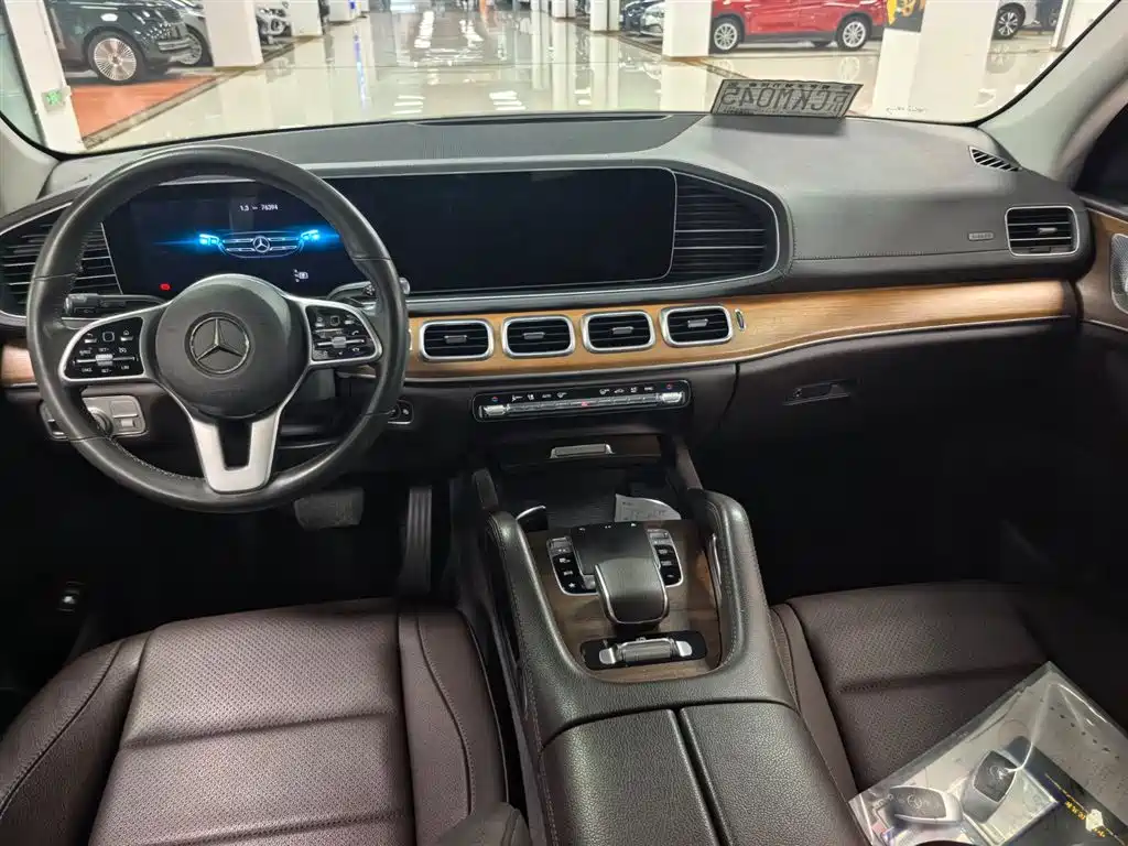 Mercedes-Benz GLE 2020 Facelift GLE 350 4MATIC Luxury фото 10