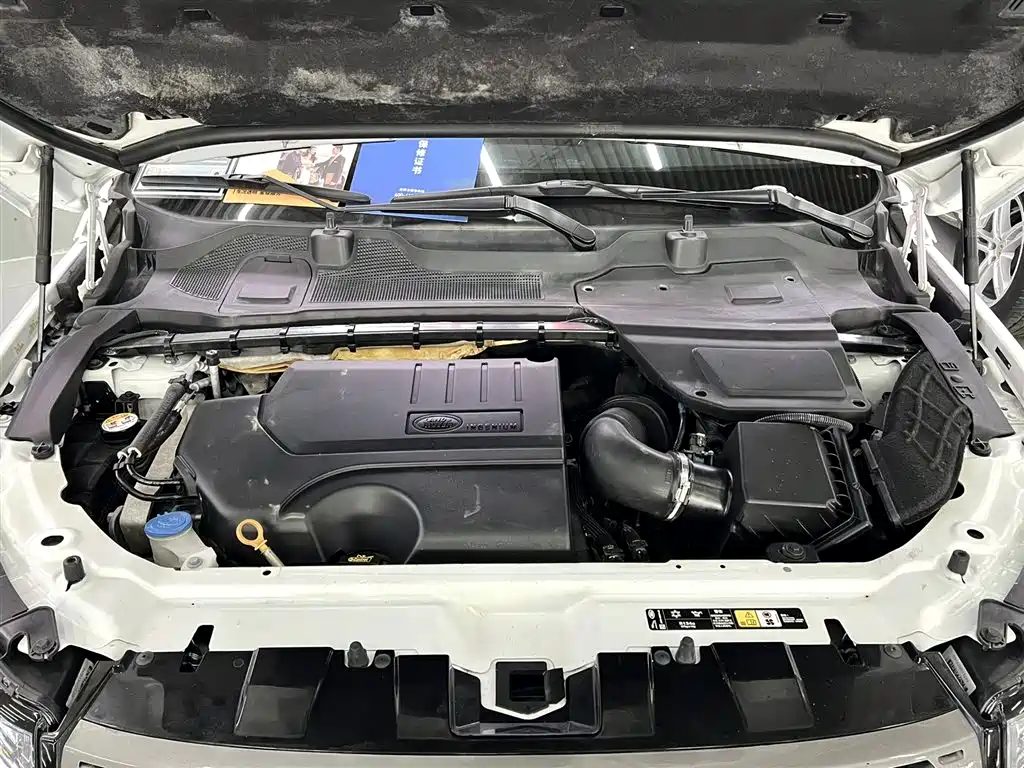 Land Rover Discovery Sport 2019 240PS SE Edition China VI фото 12