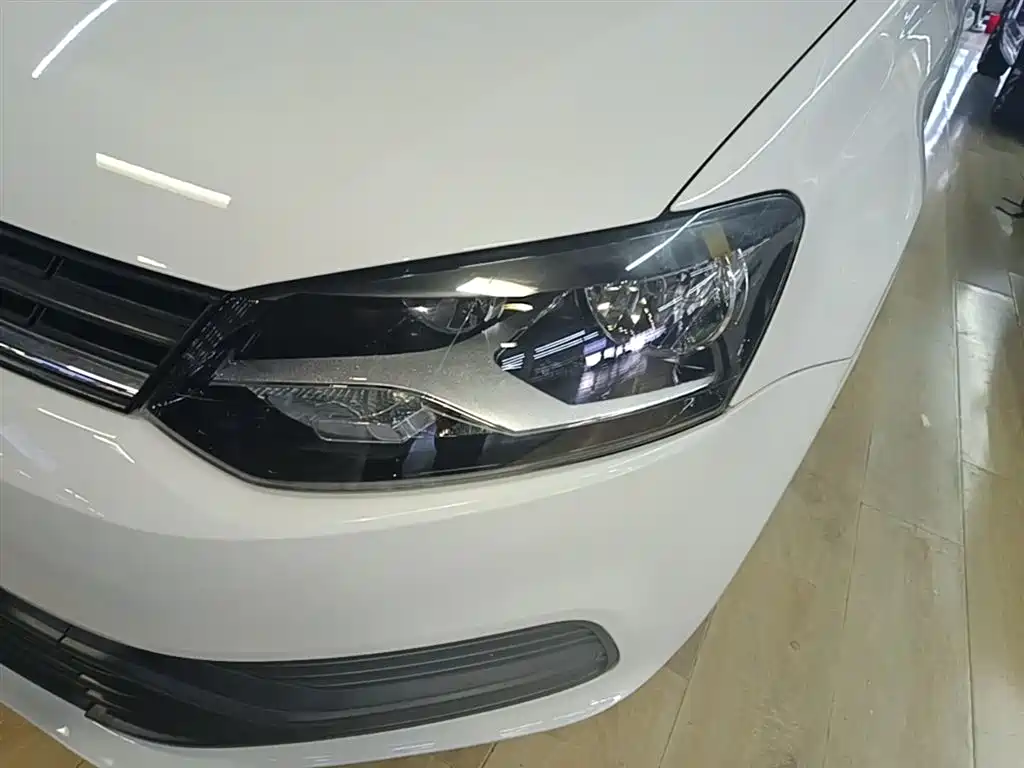 Volkswagen Polo 2018 1.5L Auto Safe Drive фото 24