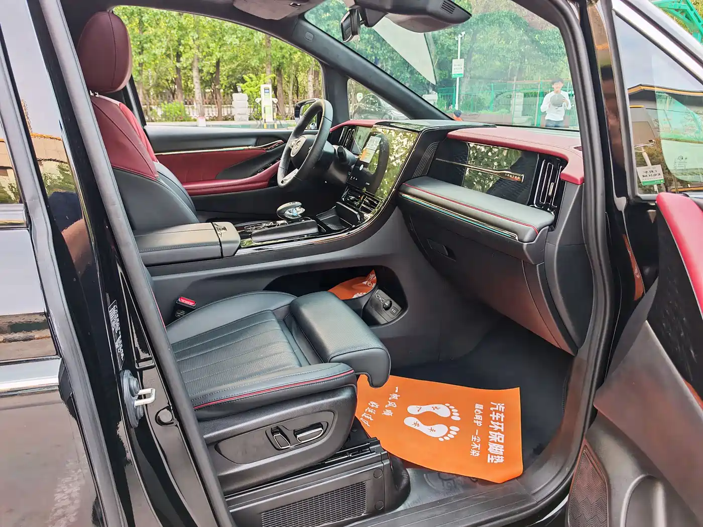 GAC Trumpchi Trumpchi M8 2024 Patriarch Series 400T Ultimate Edition фото 11