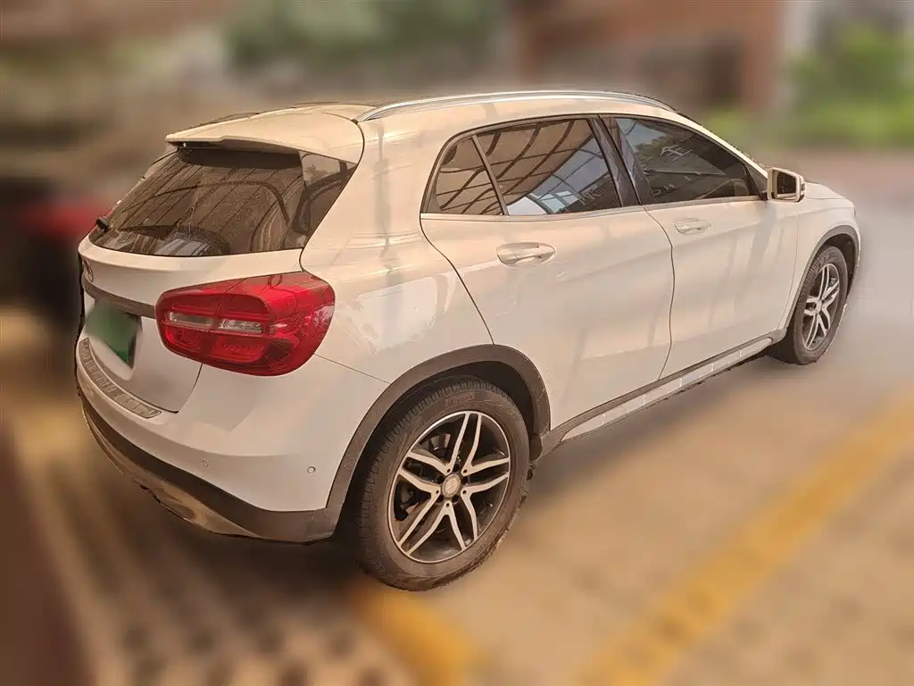 Mercedes-Benz GLA 2016 GLA 200 Fashion фото 5