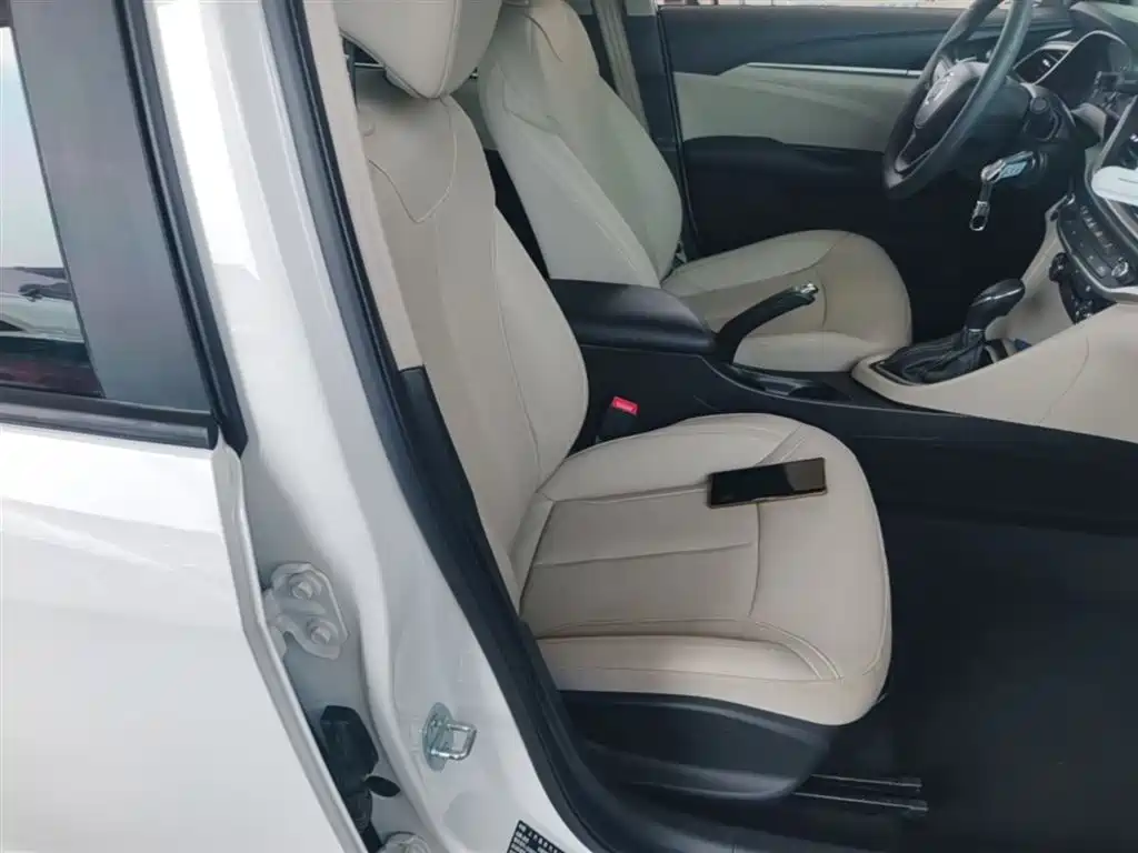 Buick Excelle 2021 Exemplar 1.5L Auto Elite фото 25