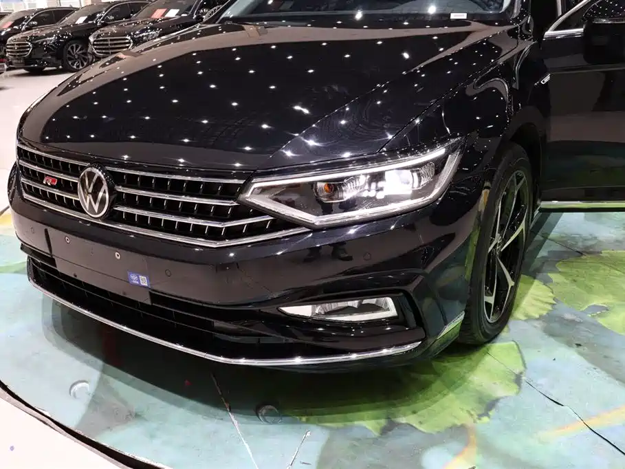 Volkswagen Magotan 2023 Model 2 Million Commemorative Edition 330TSI DSG Luxury фото 27
