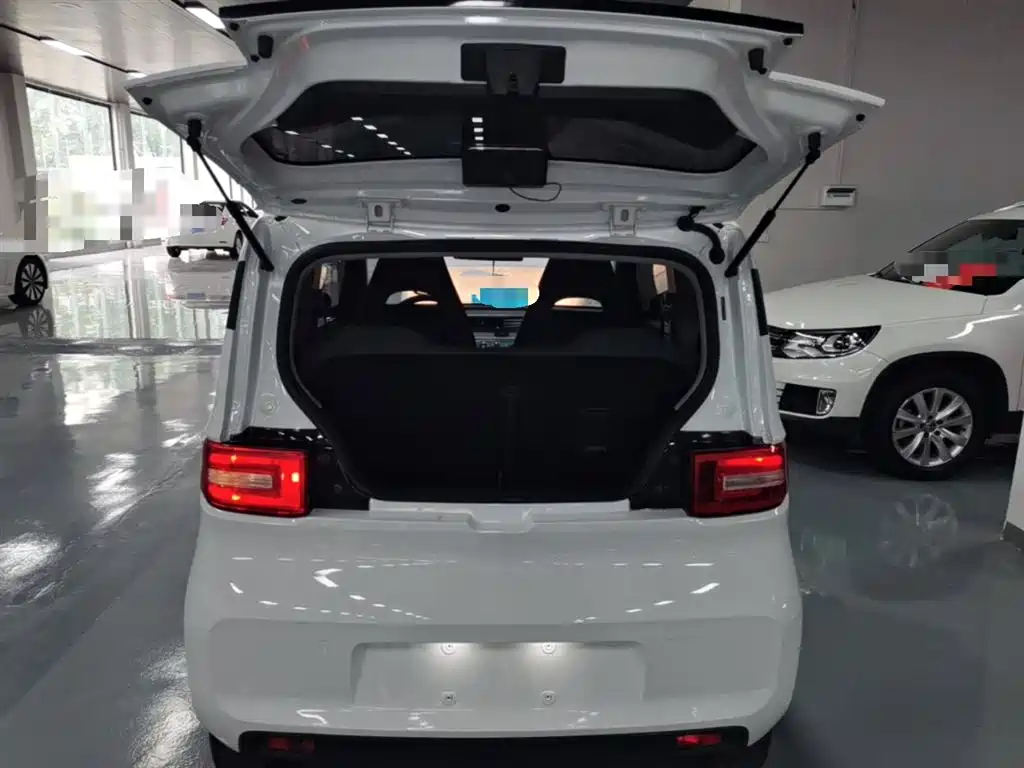 WULING AUTOMOBILE HONGGUANG MINIEV