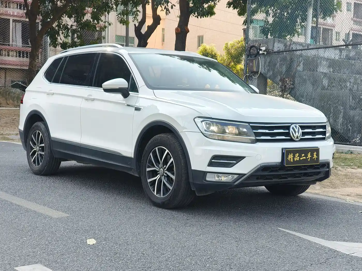Volkswagen Tiguan L 2018 330TSI Automatic 2WD Luxury Edition фото 3