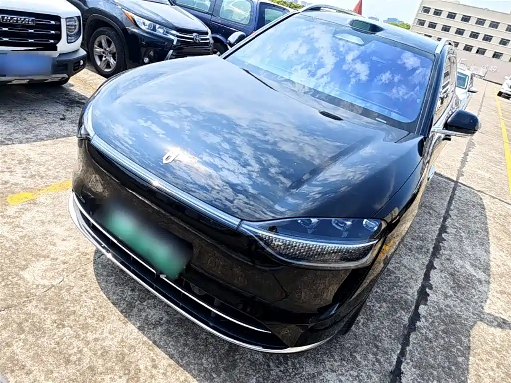 AITO Wenjie AITO M9 2025 Extended Range Ultra 52kWh 6-Seater фото 2