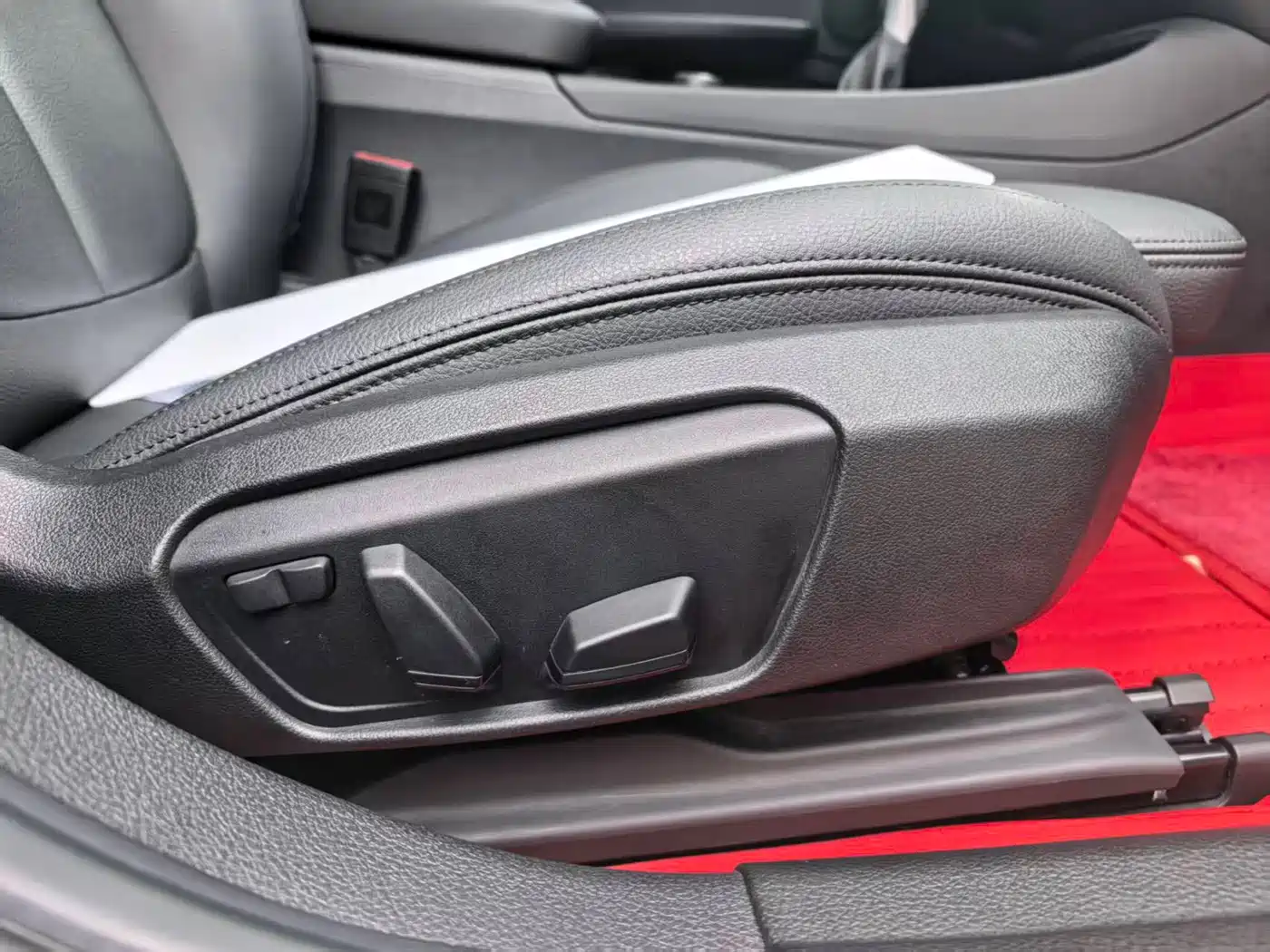 BMW 1 Series 2019 118i M Sport Package фото 32