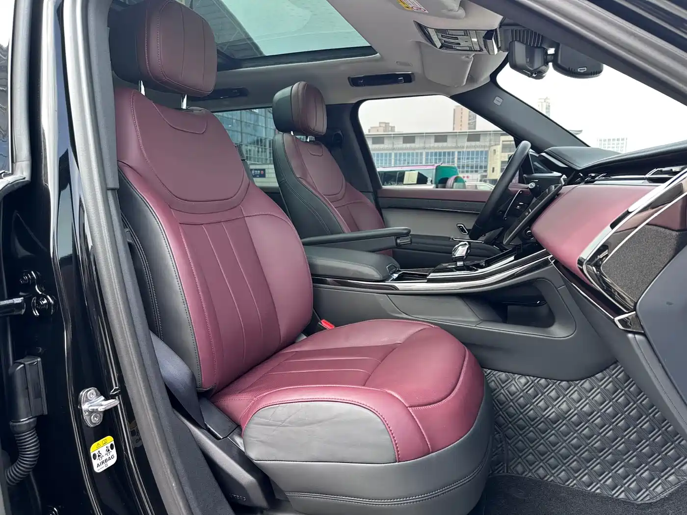 Land Rover Range Rover Sport 2024 400PS Dynamic SE фото 10