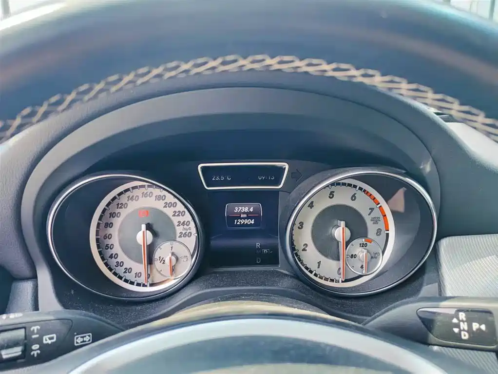 Mercedes-Benz GLA (Import) 2015 GLA 200 фото 12