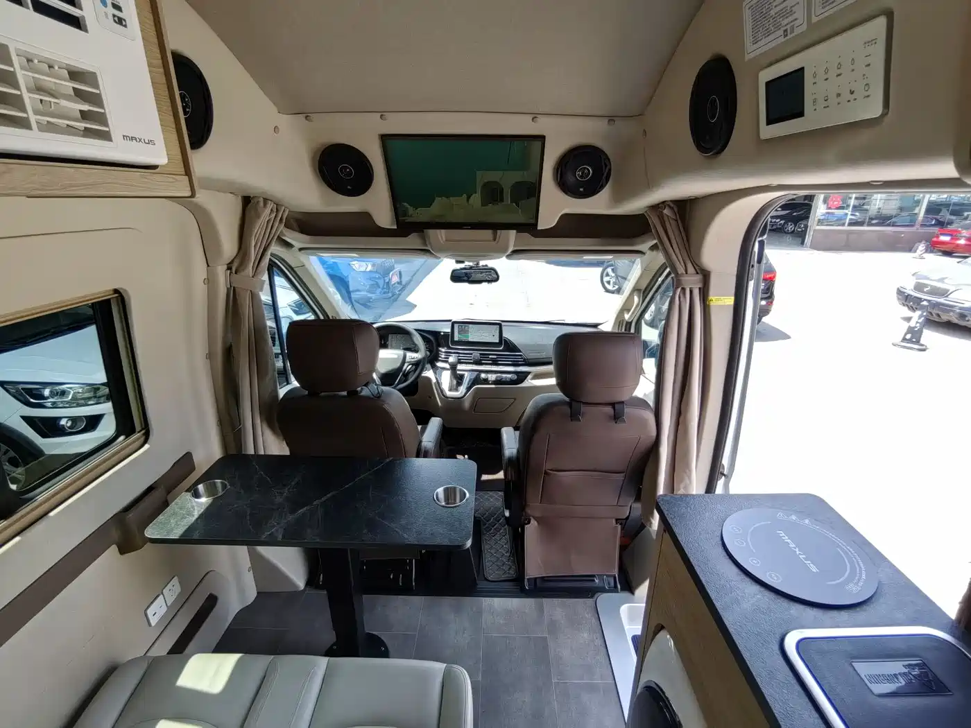 SAIC Maxus V100 RV 2023 2.0T Traveler V100 Mountain Retreat Edition Longitudinal Bed фото 8