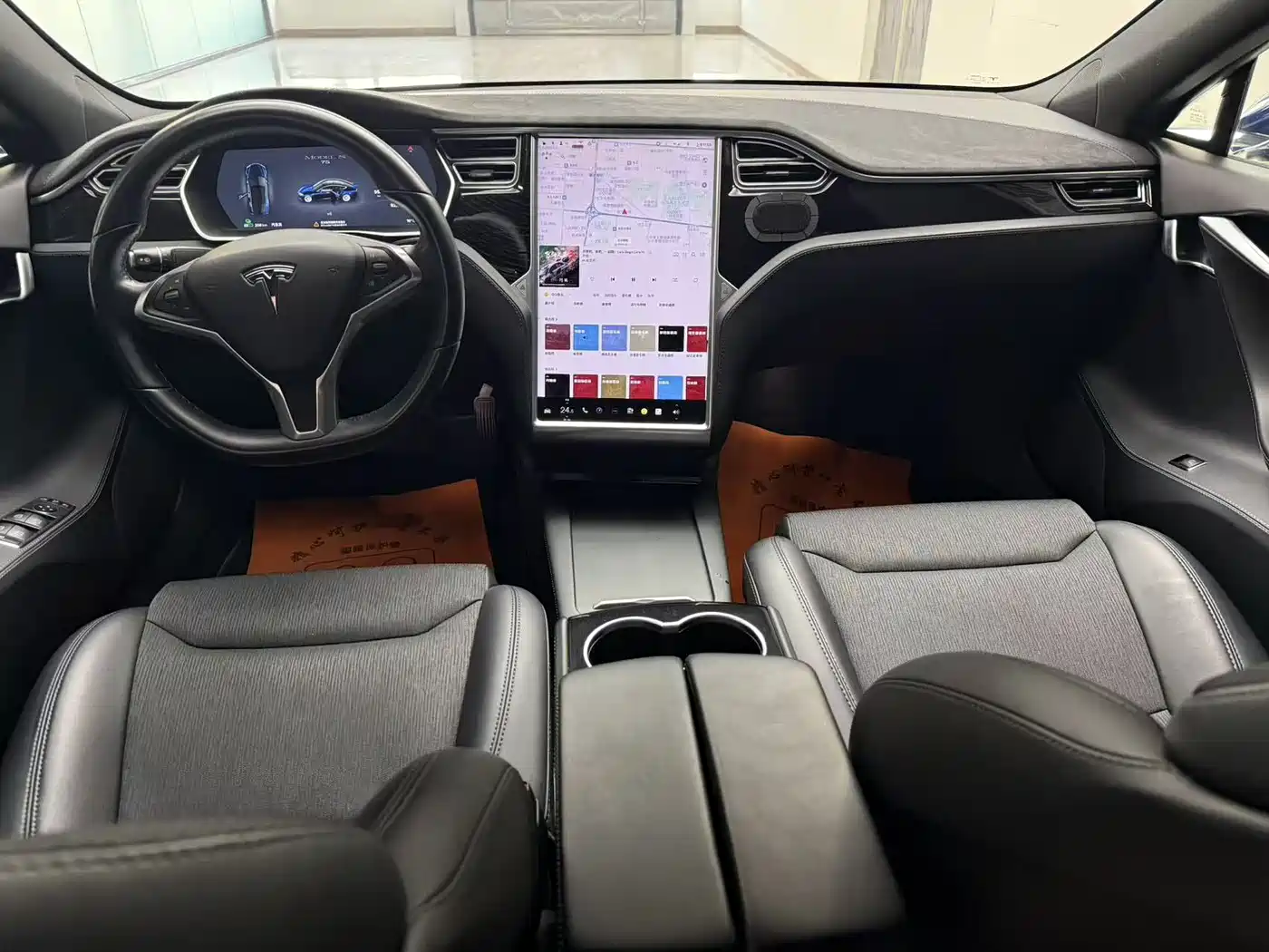 TESLA MODEL S