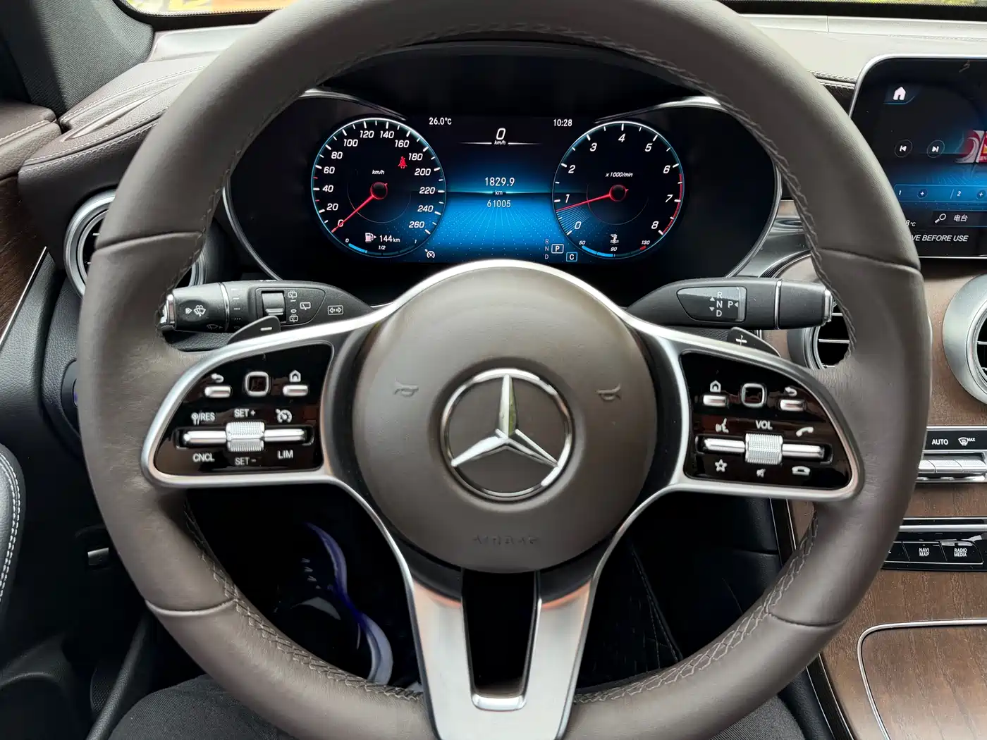 Mercedes-Benz GLC 2022 GLC 300 L 4MATIC Dynamic Collector's Edition фото 16