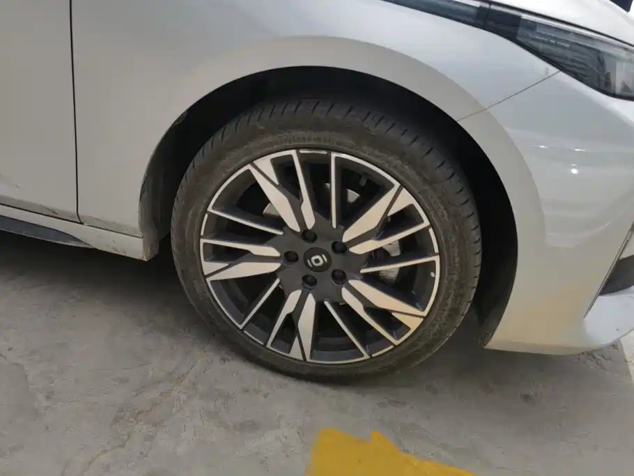 Фото 6 - Changan Qiyuan A05