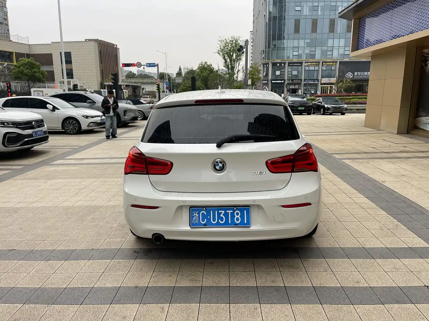 BMW 1 Series (Import) 2016 118i Leading фото 15