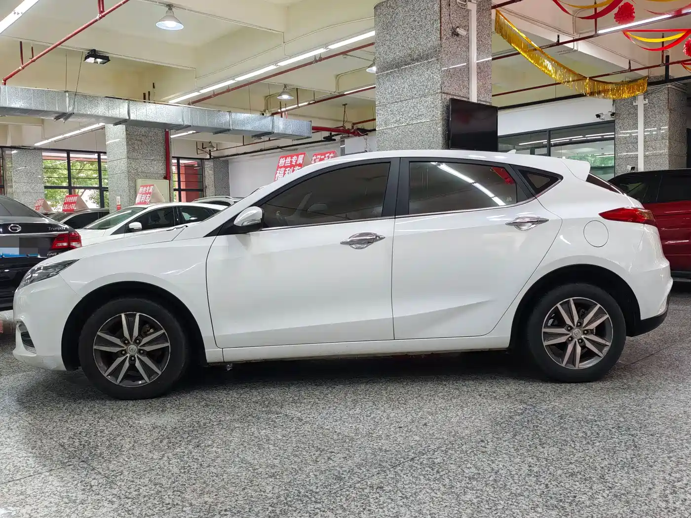Changan Eado XT 2016 2016 1.6L Manual Stylish Cool Edition
