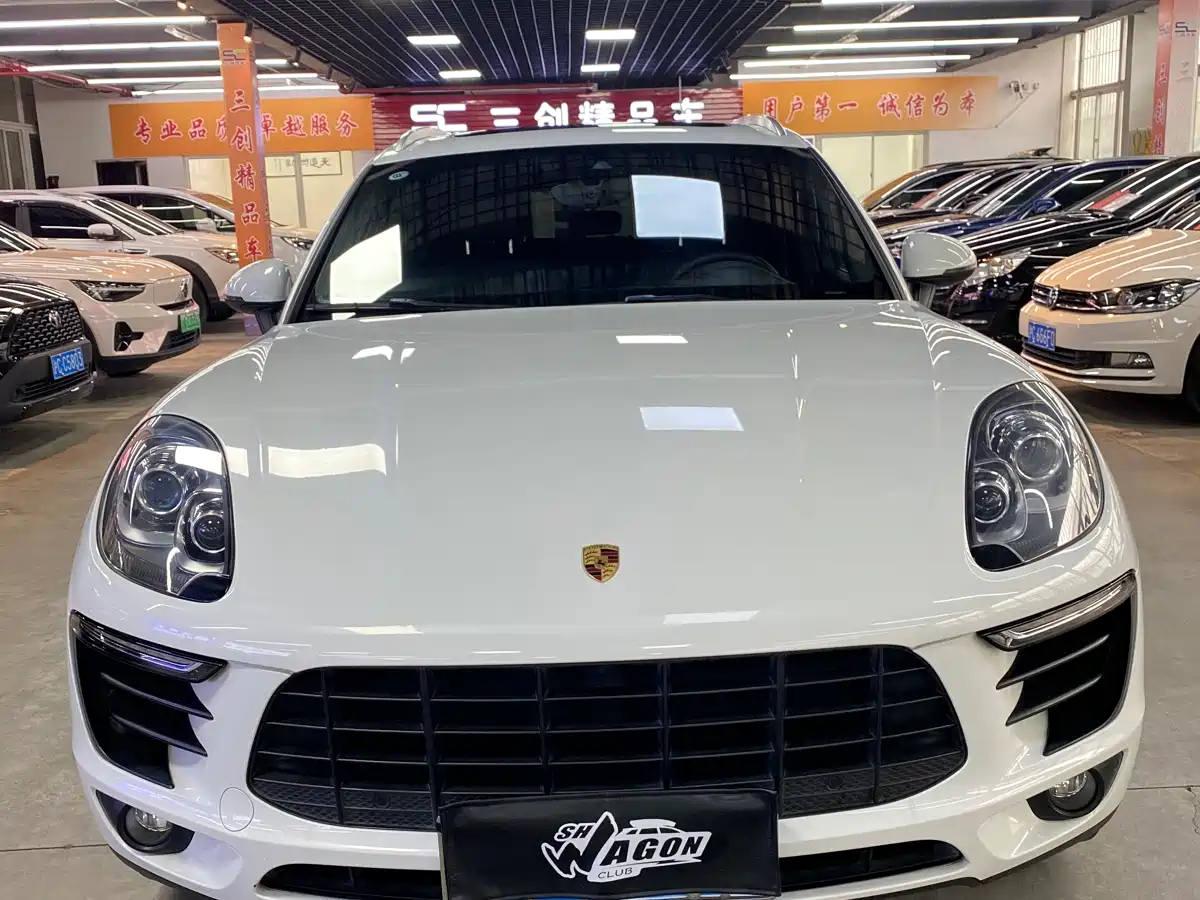 Porsche Macan 2017 Macan 2.0T фото 2