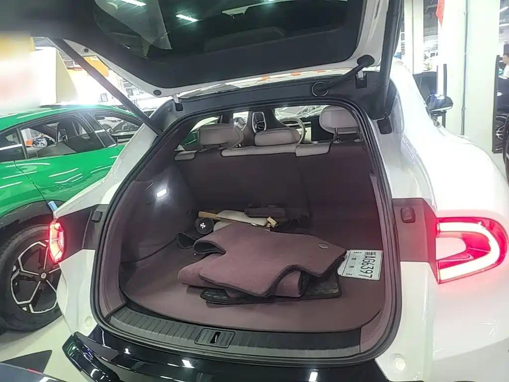 Фото 19 - Xiaomi Auto Xiaomi YU7