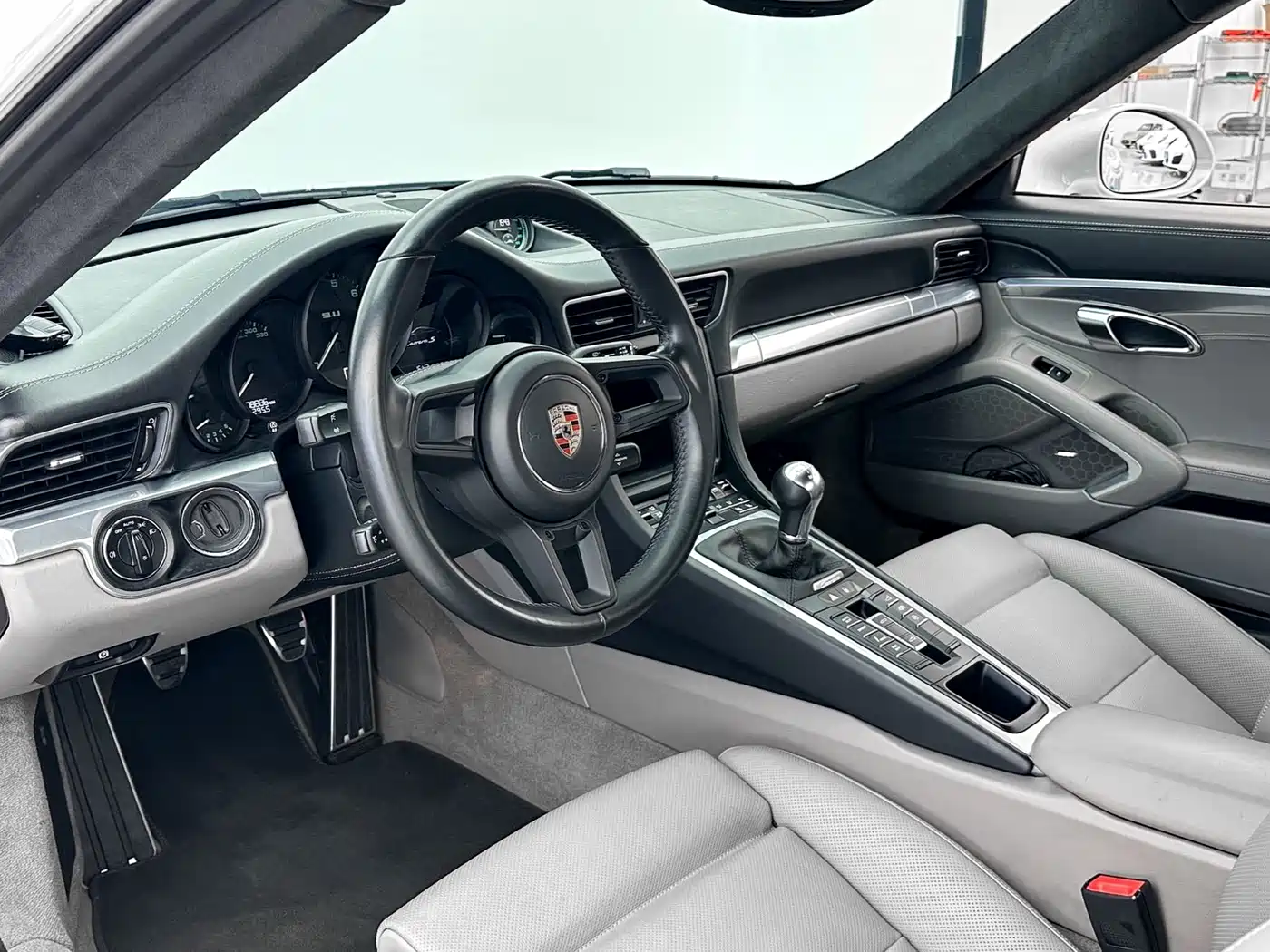 Porsche 911 2012 Carrera S 3.8L фото 10