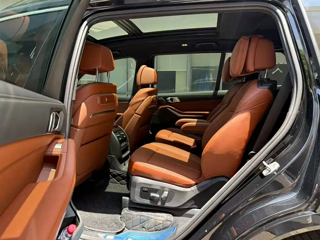 BMW X7 2023 xDrive40i Exclusive M Sport Package фото 6