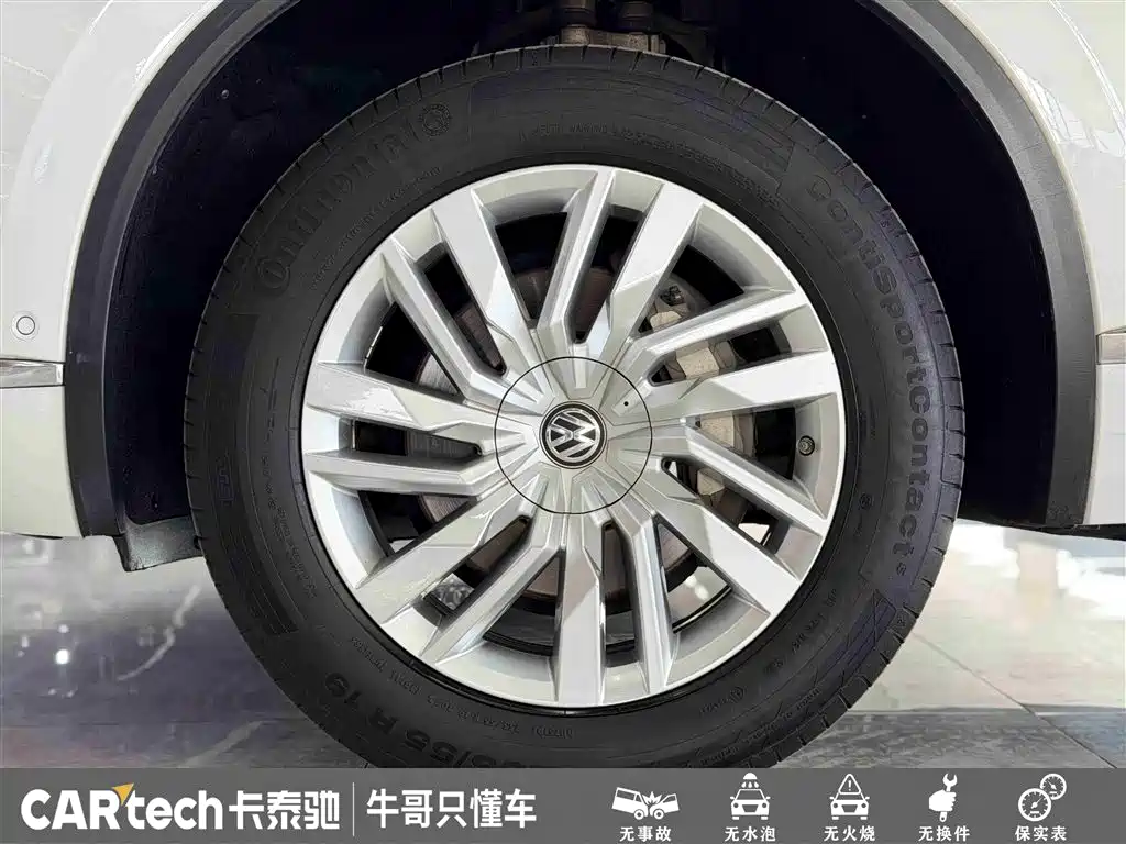 Volkswagen Touareg 2019 2.0TSI Sharp Wing Edition China V фото 11