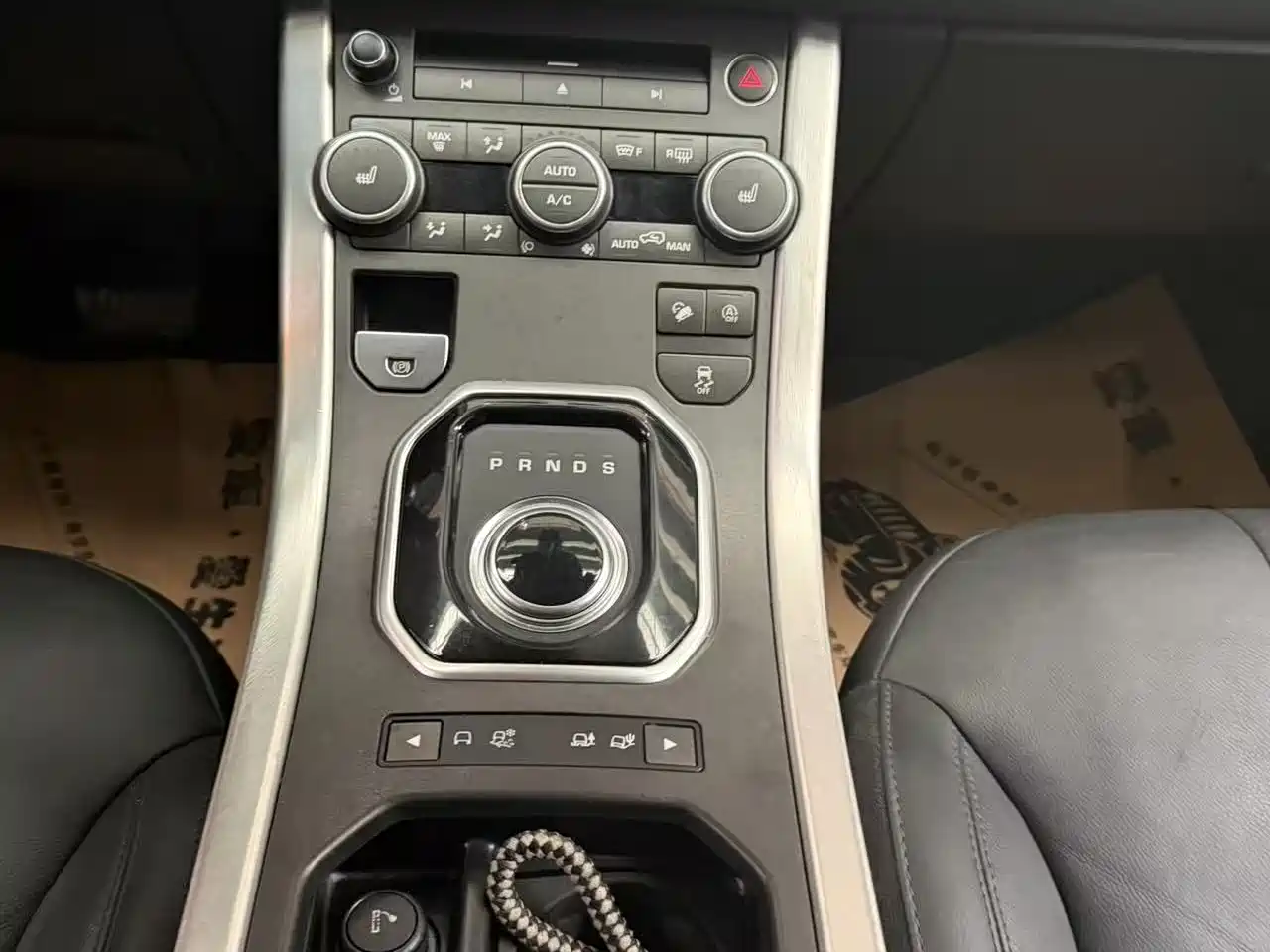 Land Rover Range Rover Evoque 2018 240PS SE Smart Edition фото 6