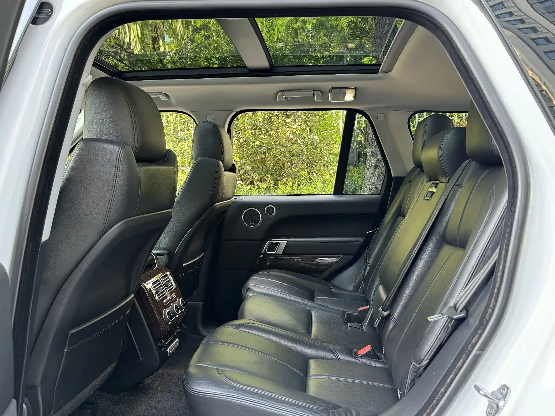 Фото 9 - Land Rover Range Rover