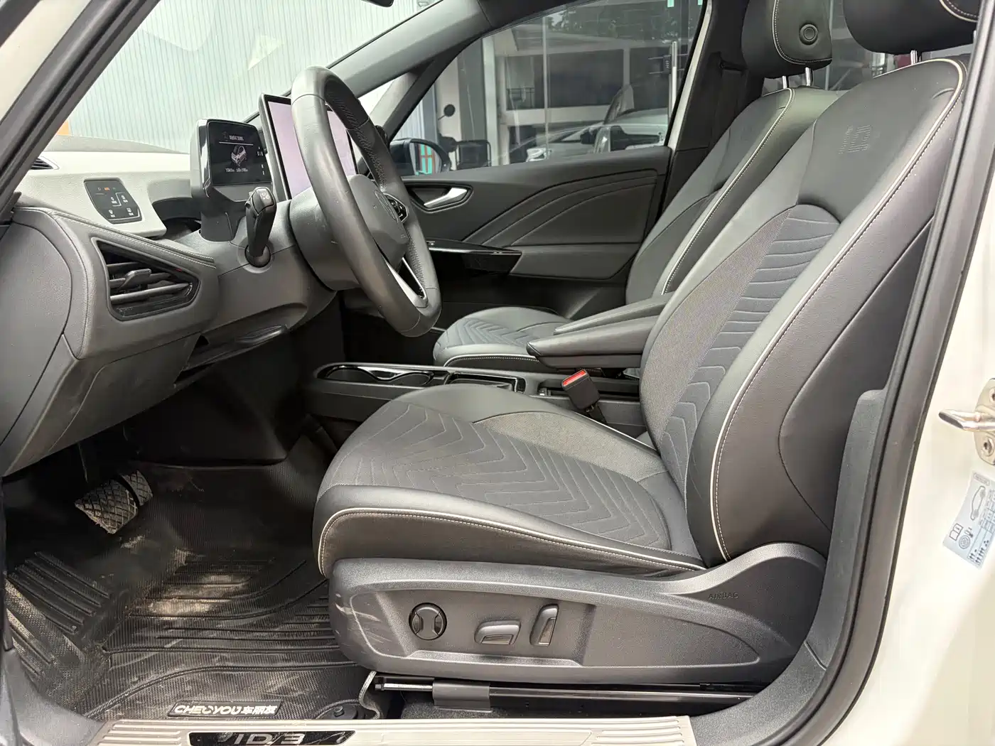Volkswagen ID.3 2025 Smart Outstanding Edition фото 7