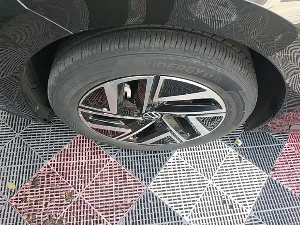 Volkswagen Sagitar 2023 300TSI DSG Leap Edition фото 23