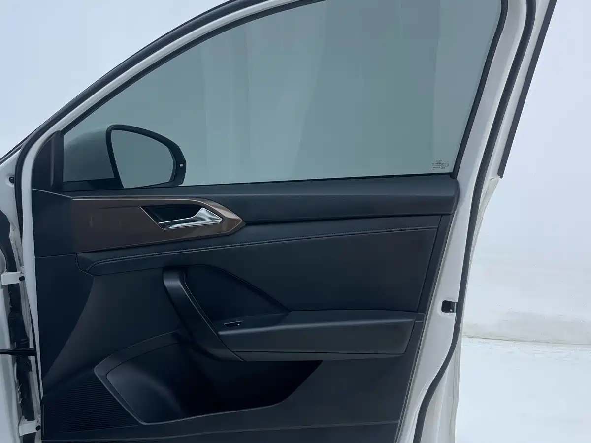 Volkswagen Tharu 2022 280TSI 2WD Comfort фото 27