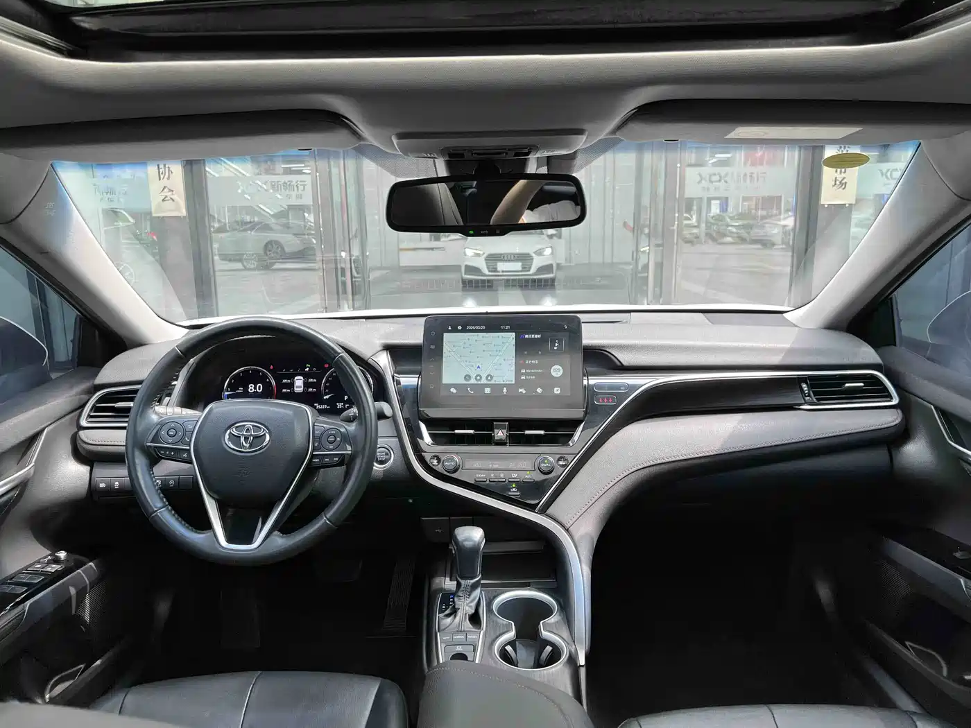 Toyota Camry 2023 2.5G Luxury Edition фото 17
