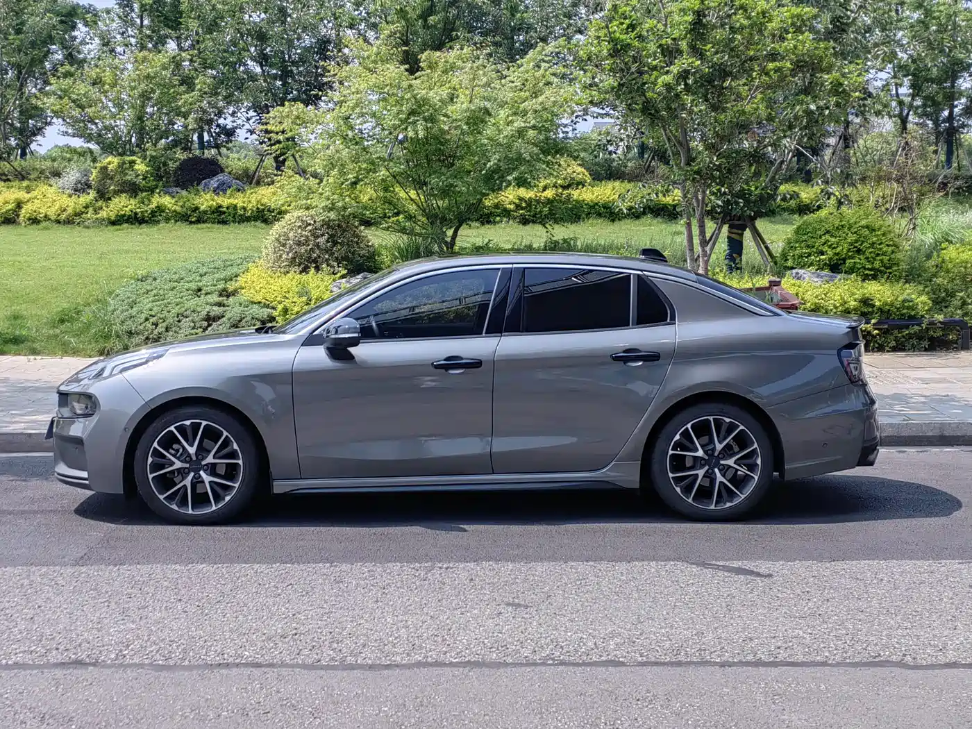 Lynk & Co 03 2021 2.0TD Auto Jin Pro фото 4
