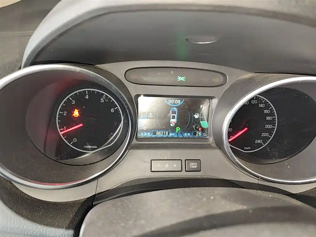 BYD Yuan 2016 1.5L Automatic Luxury фото 12